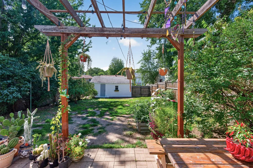 304 11th Avenue S South Saint Paul, MN 55075