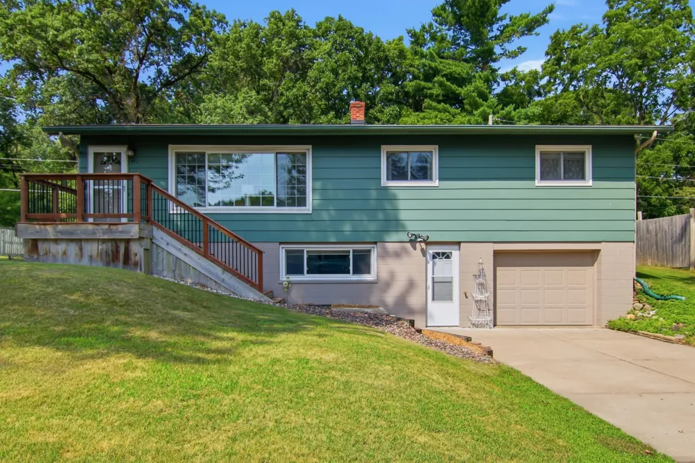 911 16th Street SE Menomonie, WI 54751