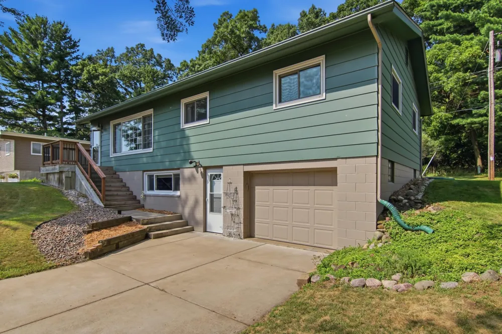 911 16th Street SE Menomonie, WI 54751
