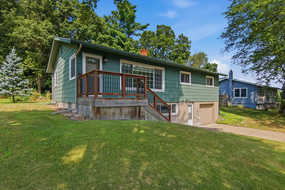 911 16th Street SE Menomonie, WI 54751