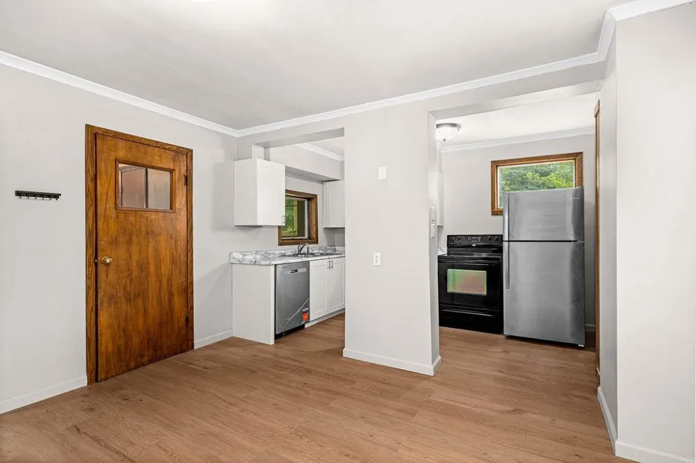 1027 E 9th Street Duluth, MN 55805