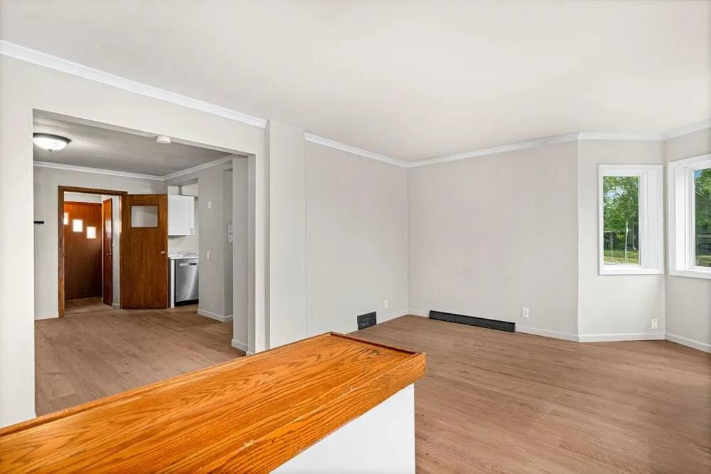 1027 E 9th Street Duluth, MN 55805