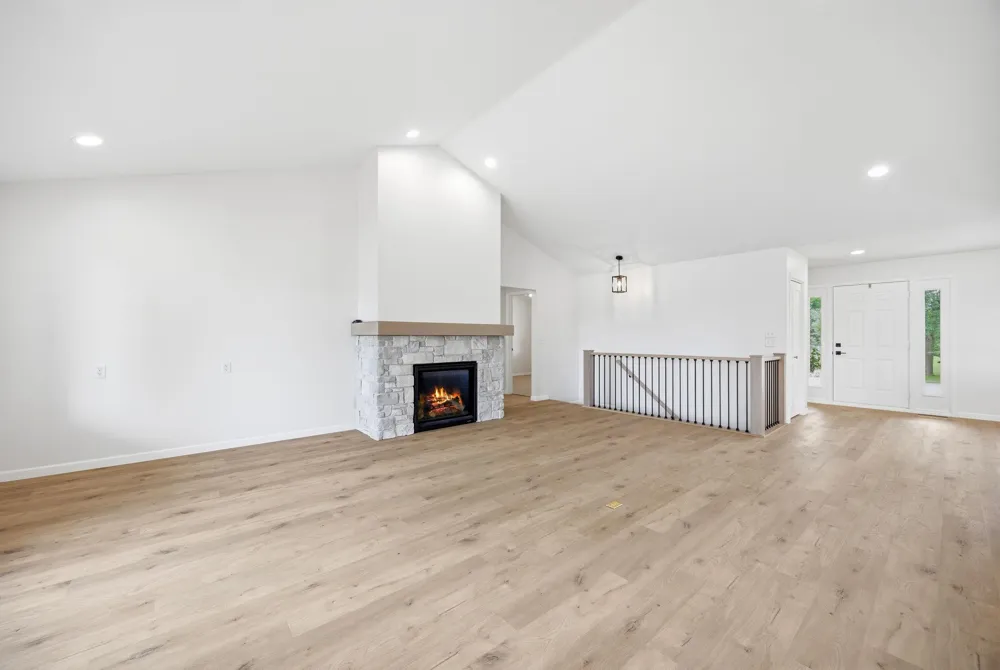 1085 W Shore Drive SW Hutchinson, MN 55350