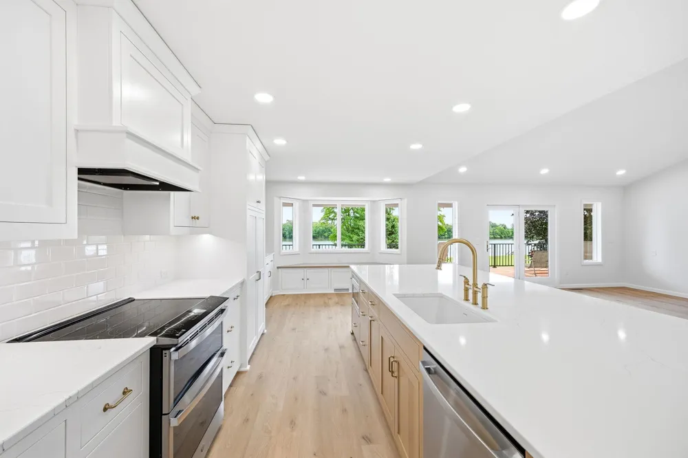 1085 W Shore Drive SW Hutchinson, MN 55350