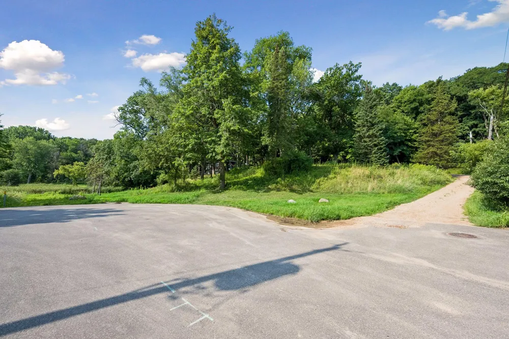 365 W Lake Street Orono, MN 55356