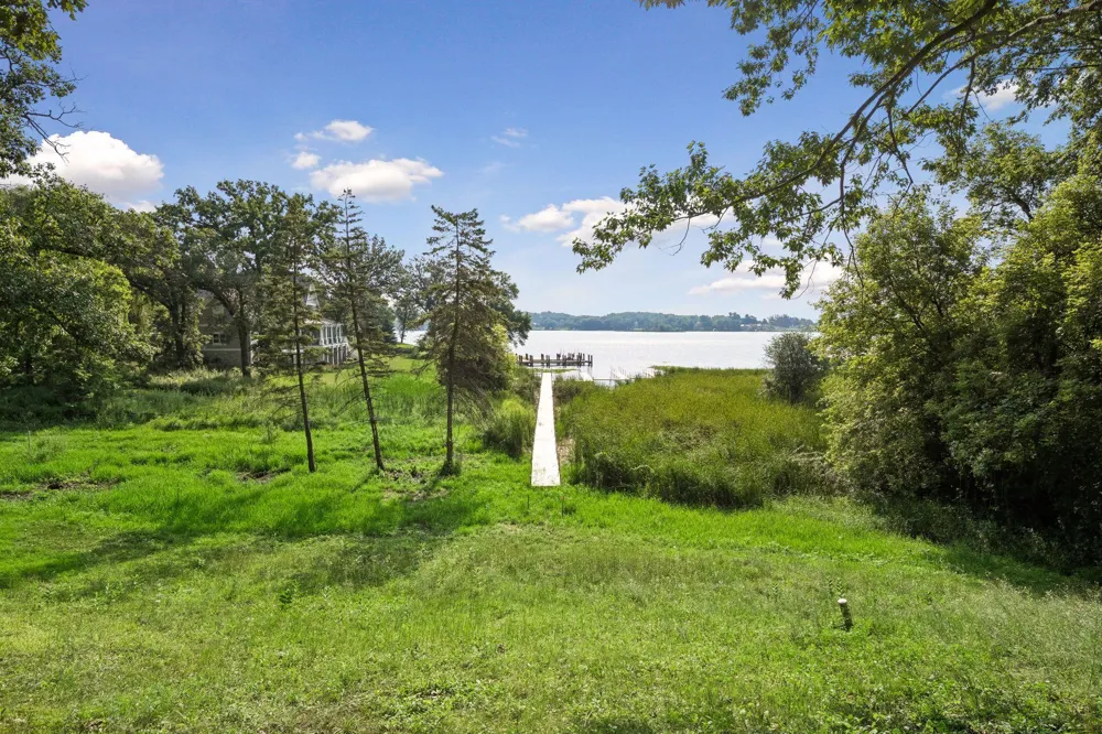 365 W Lake Street Orono, MN 55356