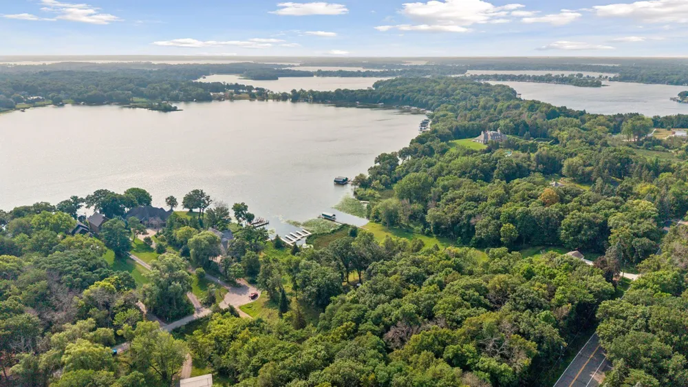 365 W Lake Street Orono, MN 55356