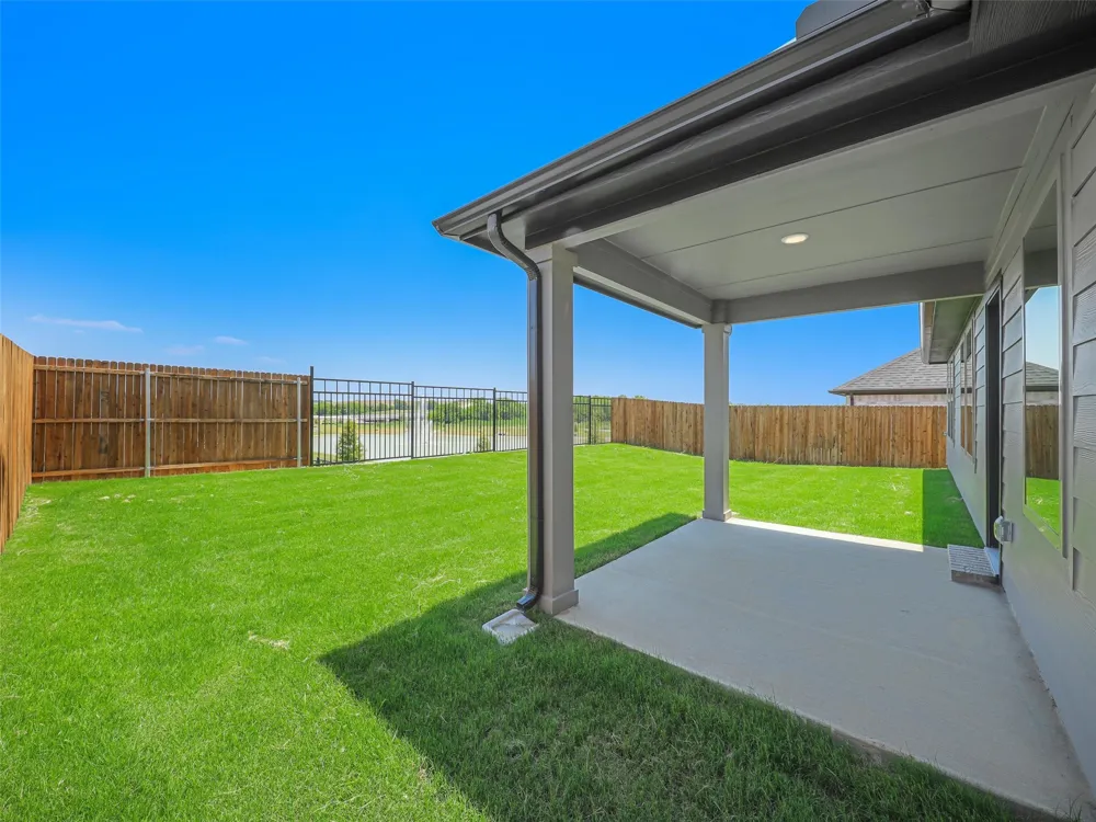 1136 Del Rio Drive Lavon, TX 75166