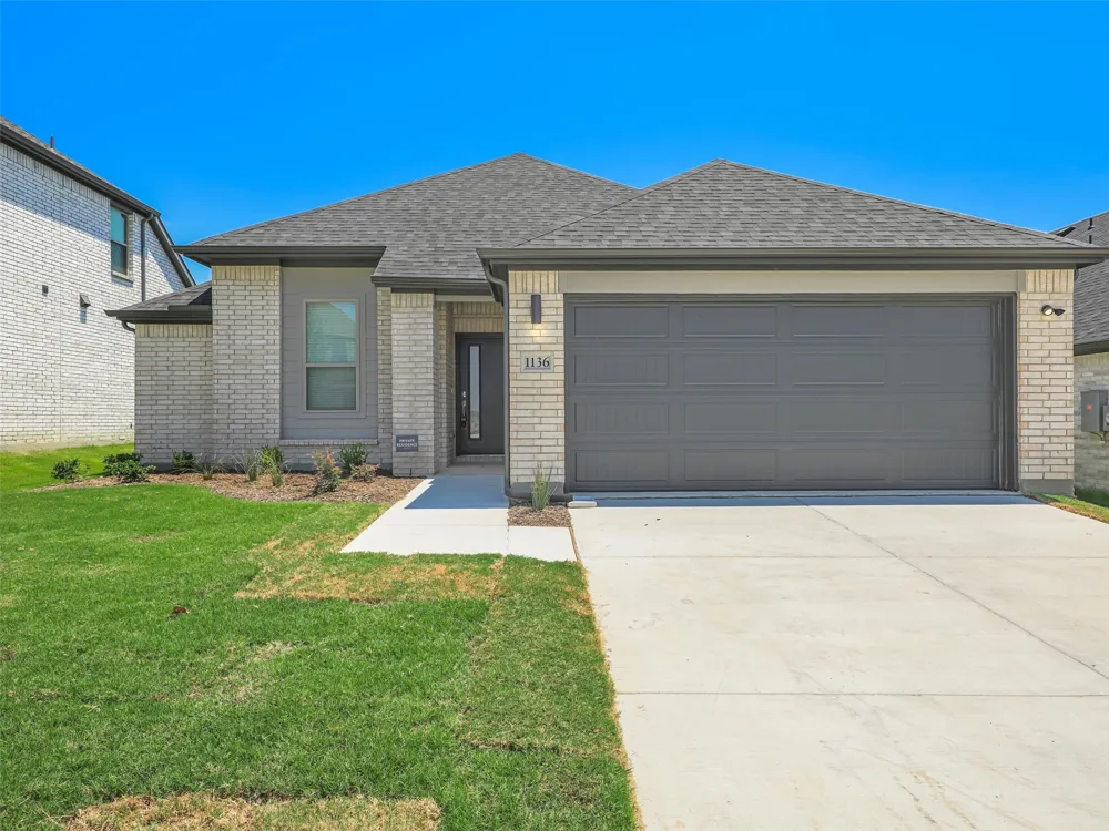1136 Del Rio Drive Lavon, TX 75166