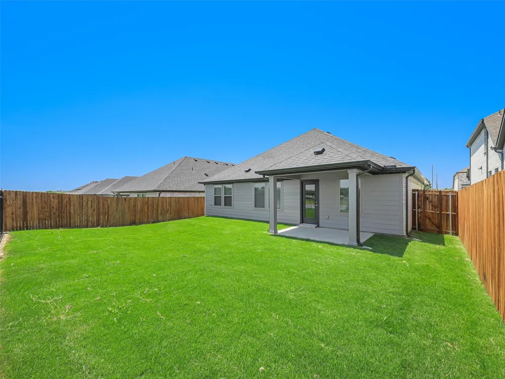 1136 Del Rio Drive Lavon, TX 75166