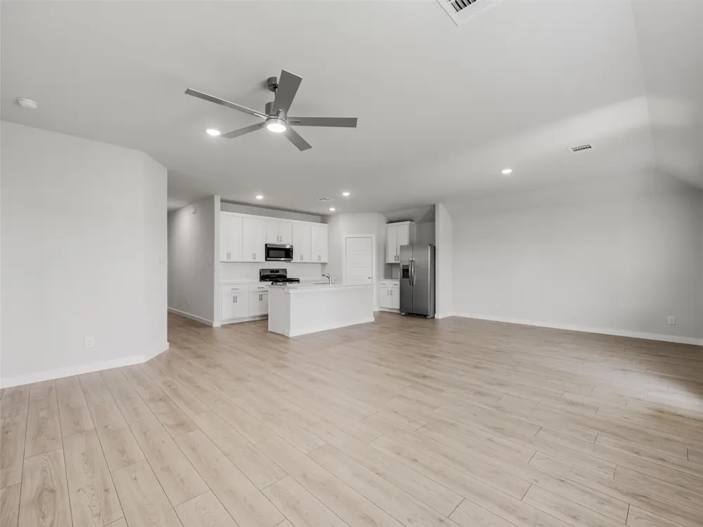 1136 Del Rio Drive Lavon, TX 75166