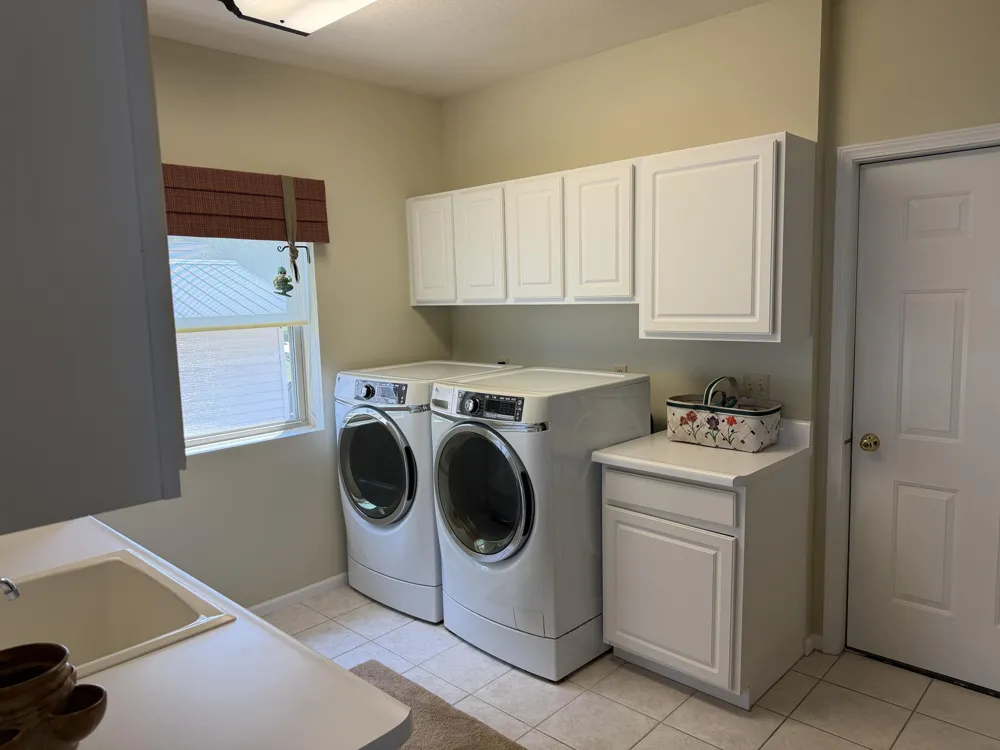 4240 Dawn Drive Hillsdale, MI 49242