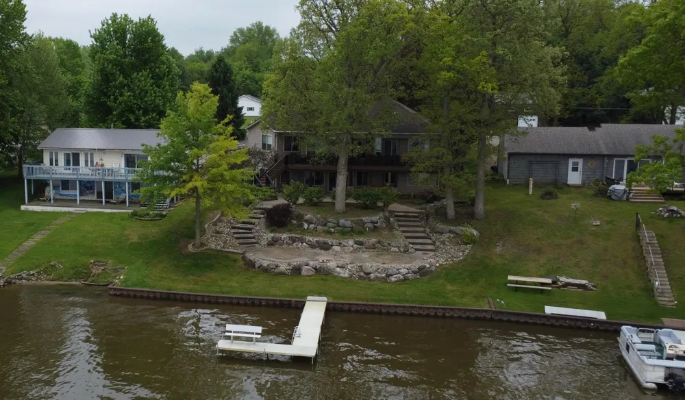 4240 Dawn Drive Hillsdale, MI 49242