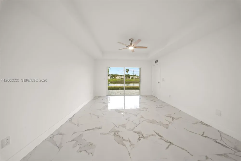 3219 65th Cape Coral, FL 33990