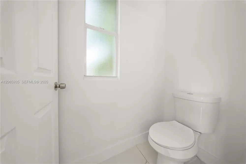 3219 65th Cape Coral, FL 33990