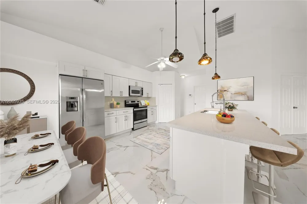 3219 65th Cape Coral, FL 33990