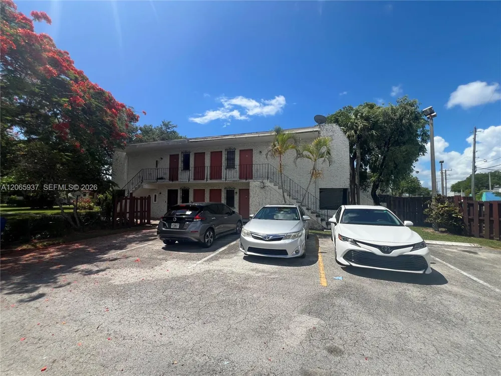 8701 SW 141st St #H3 Palmetto Bay, FL 33176