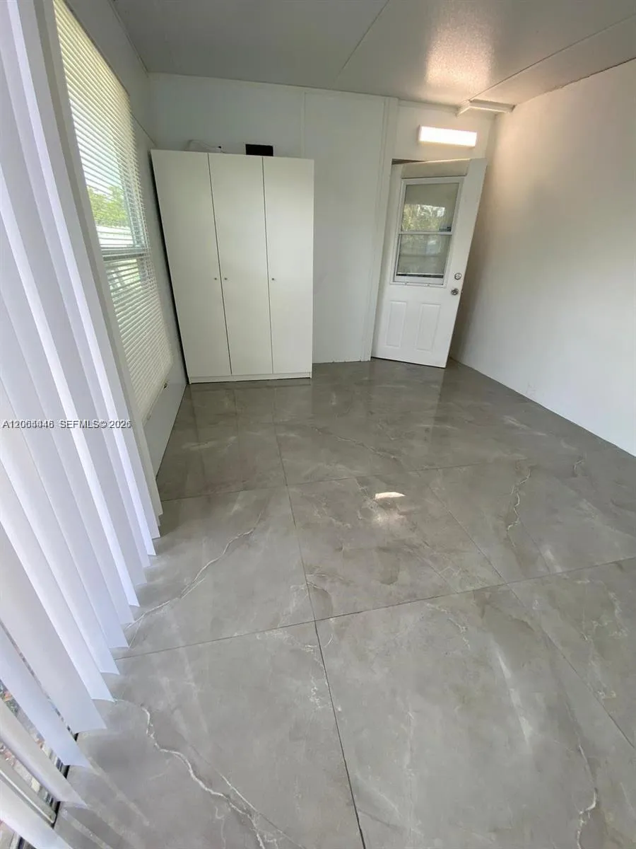 112 Ronald Rd West Park, FL 33023