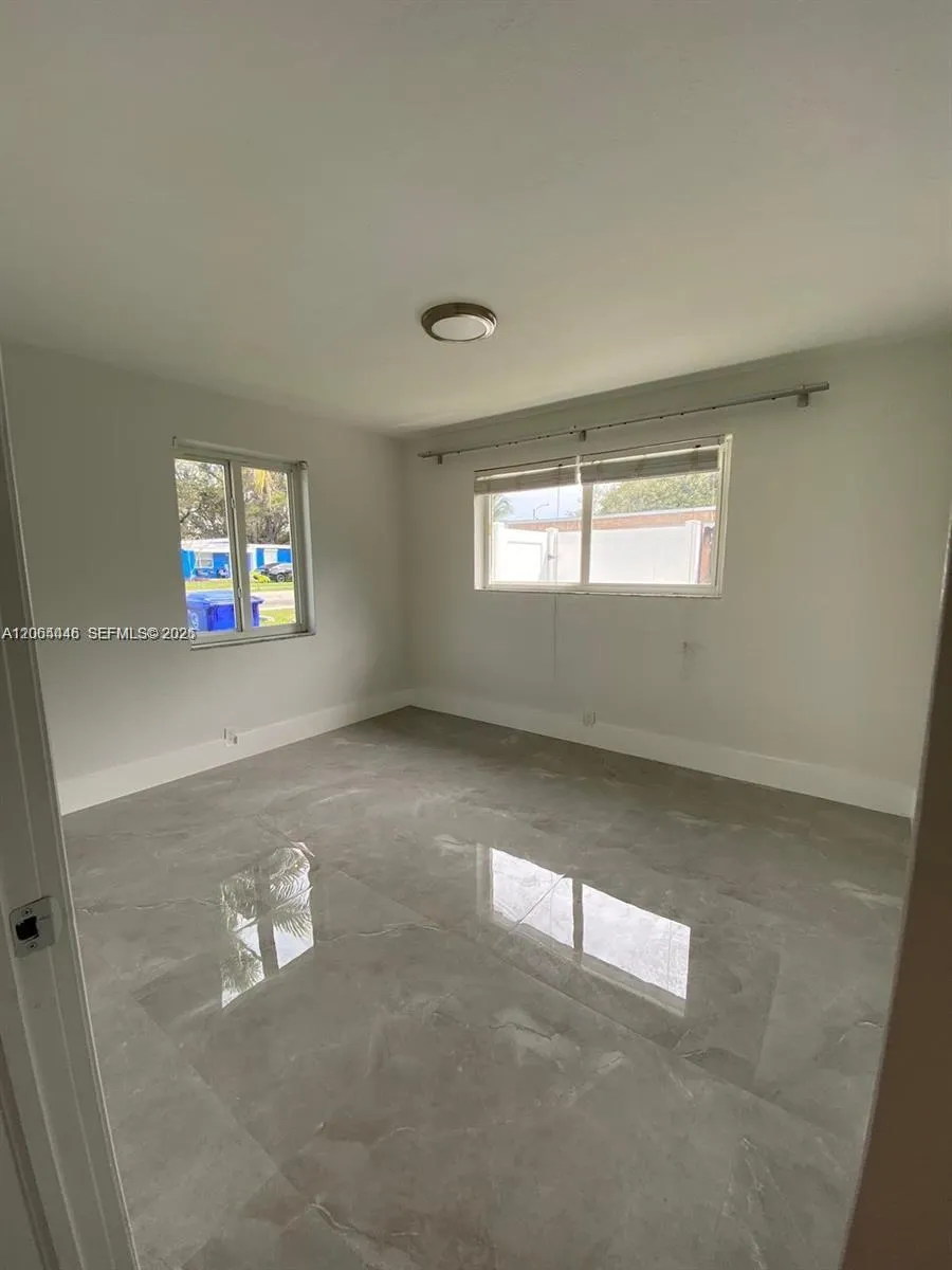 112 Ronald Rd West Park, FL 33023