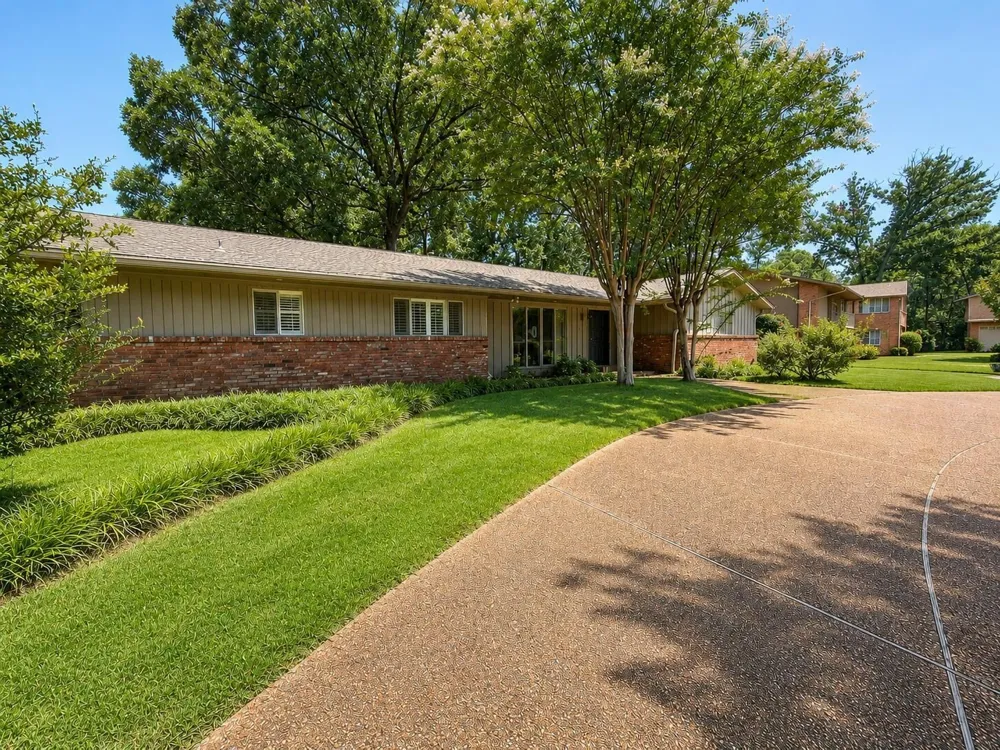 5680 N ANGELA RD Memphis, TN 38120