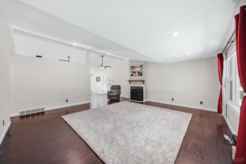 2915 Lee Marie Drive Adrian Township, MI 49221