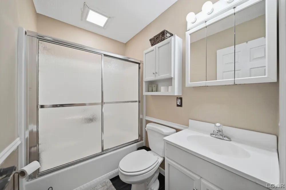 2915 Lee Marie Drive Adrian Township, MI 49221