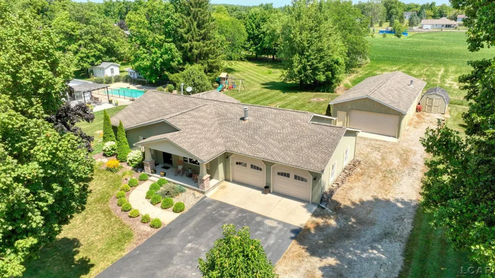 2915 Lee Marie Drive Adrian Township, MI 49221