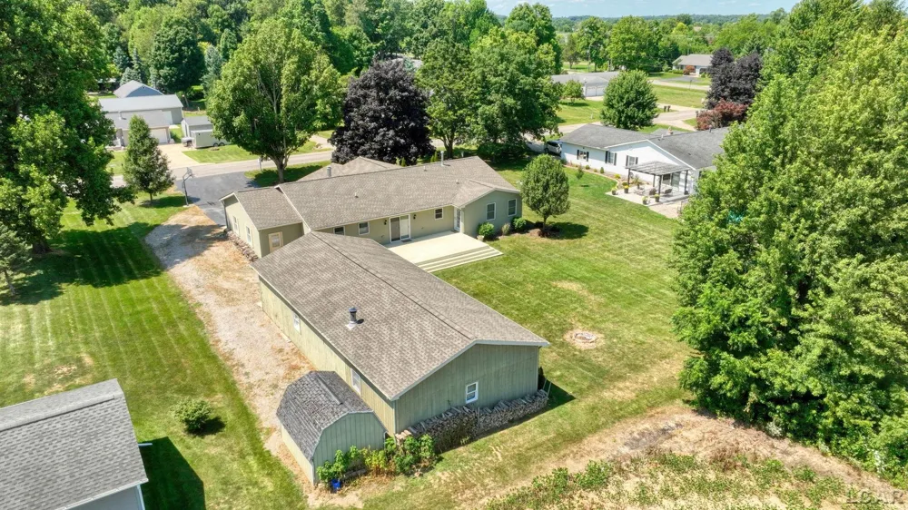 2915 Lee Marie Drive Adrian Township, MI 49221