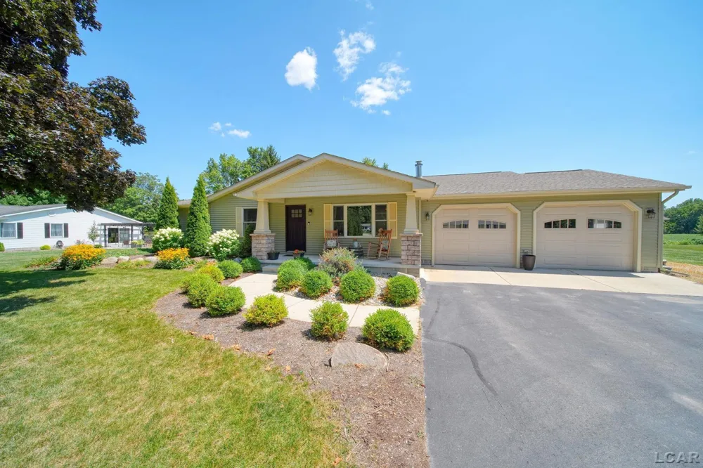 2915 Lee Marie Drive Adrian Township, MI 49221