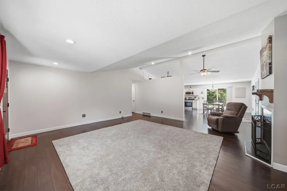 2915 Lee Marie Drive Adrian Township, MI 49221