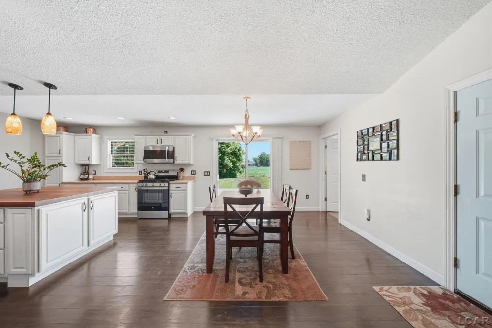 2915 Lee Marie Drive Adrian Township, MI 49221