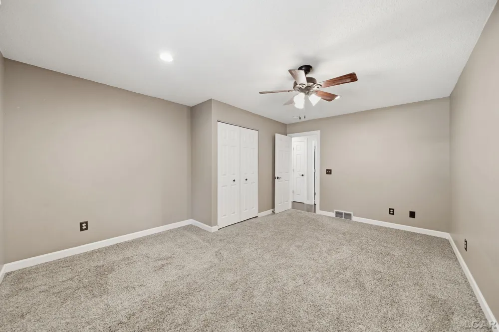 2915 Lee Marie Drive Adrian Township, MI 49221