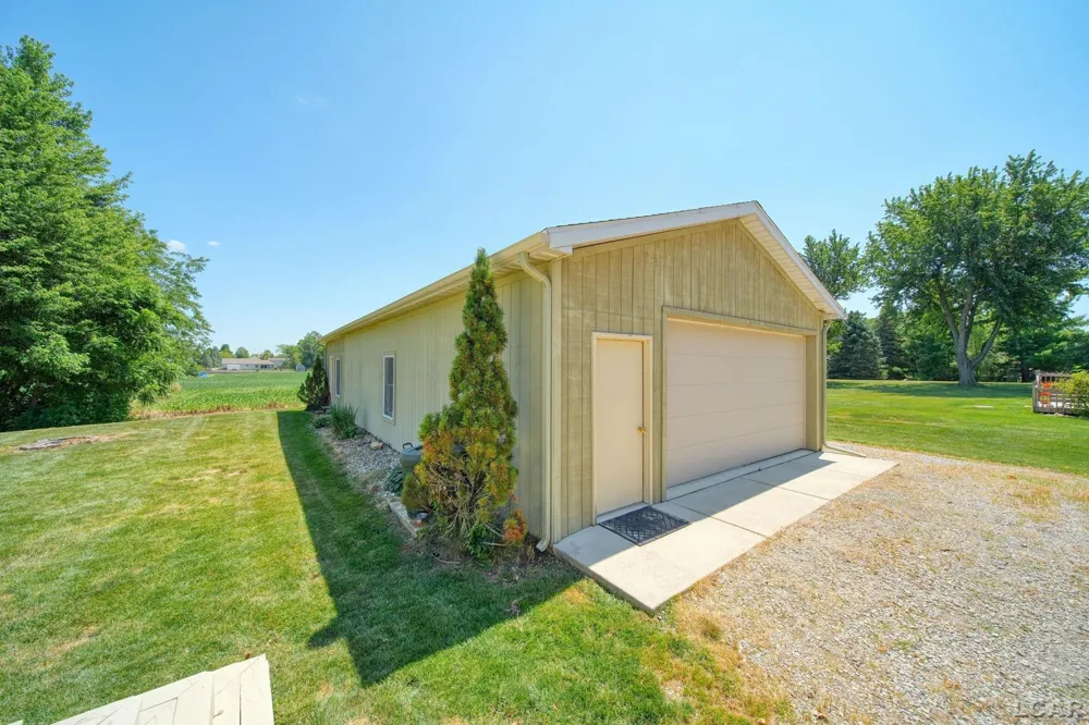 2915 Lee Marie Drive Adrian Township, MI 49221