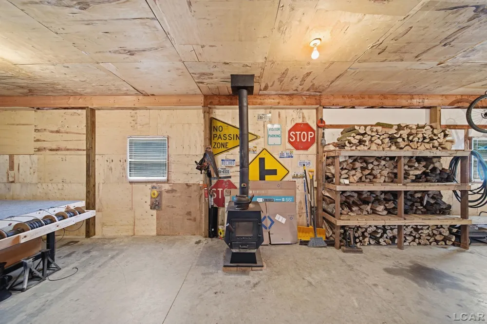 2915 Lee Marie Drive Adrian Township, MI 49221