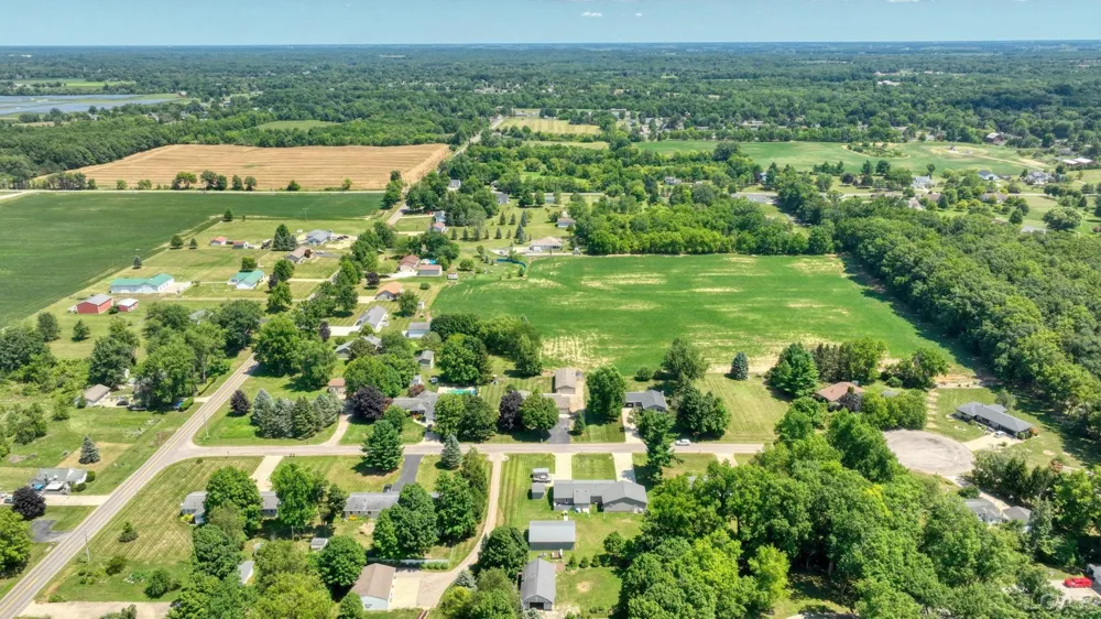 2915 Lee Marie Drive Adrian Township, MI 49221