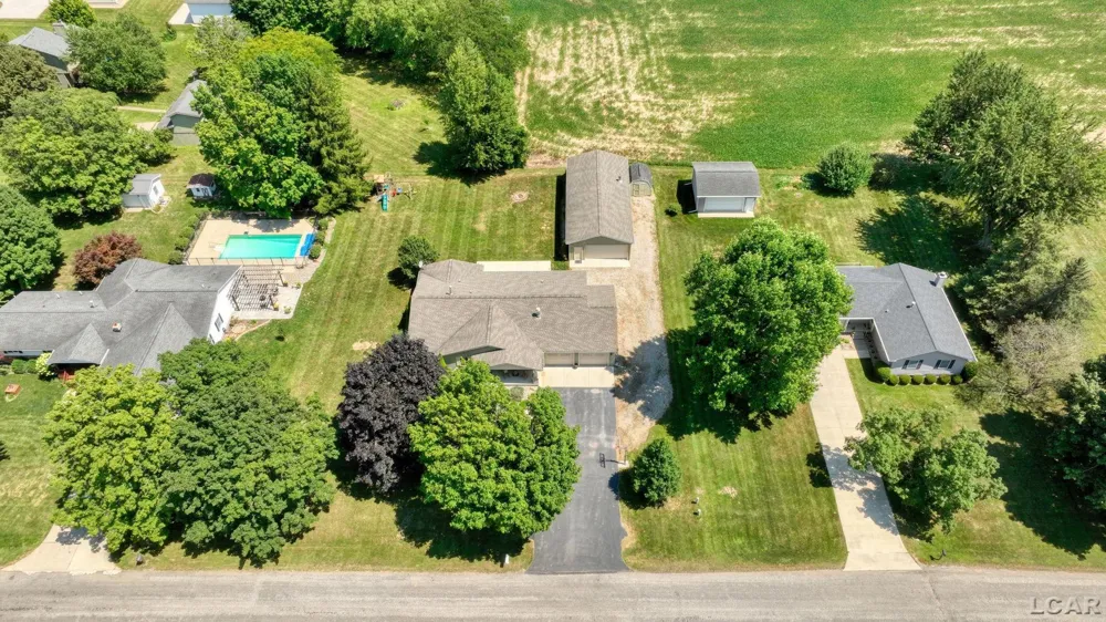 2915 Lee Marie Drive Adrian Township, MI 49221
