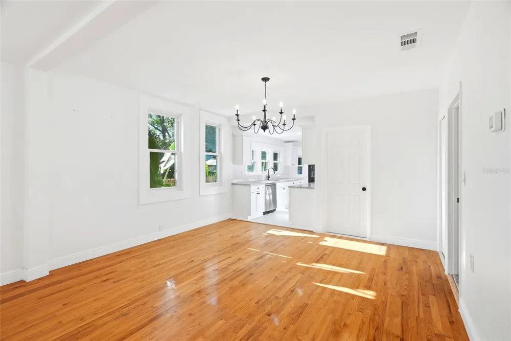 511 E FRANCES AVENUE Tampa, FL 33602