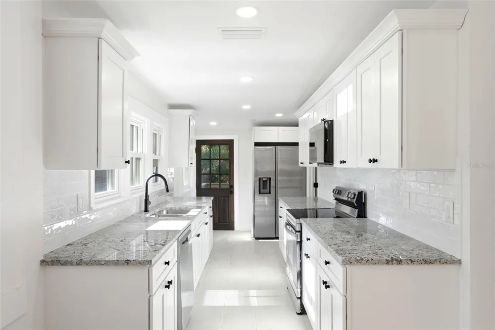 511 E FRANCES AVENUE Tampa, FL 33602
