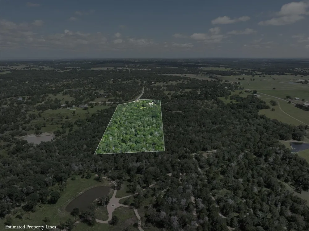 11201 Wildlife Circle Carmine, TX 78932
