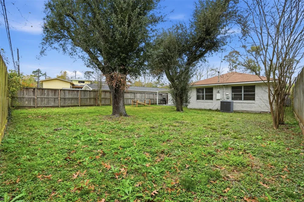 6023 Pineshade Lane Houston, TX 77008