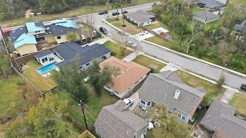6023 Pineshade Lane Houston, TX 77008