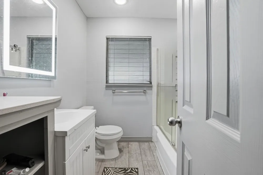 6023 Pineshade Lane Houston, TX 77008