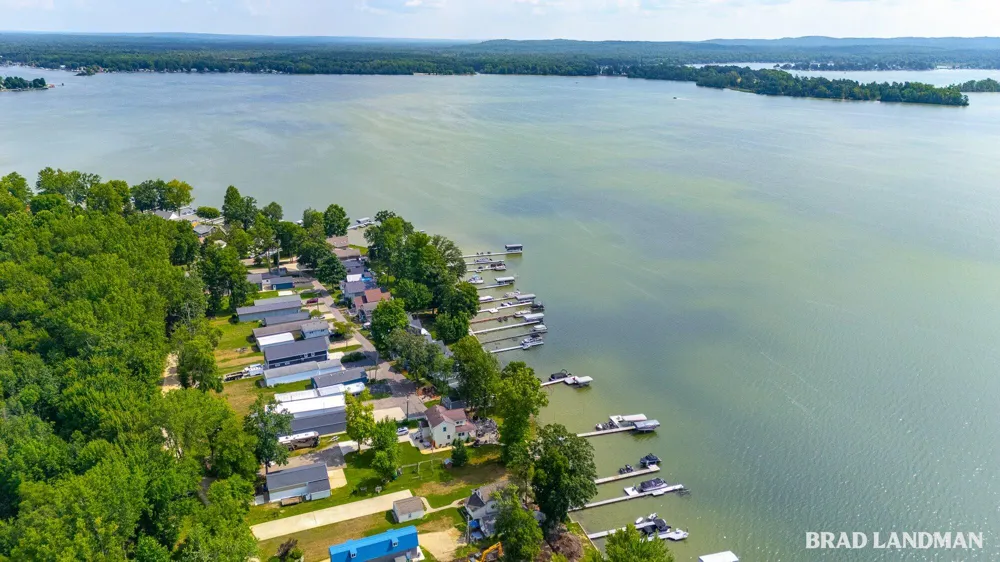 3461 Sandy Beach Street Wayland, MI 49348