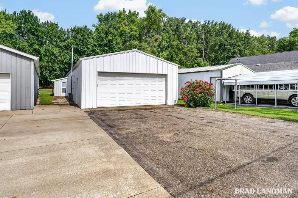 3461 Sandy Beach Street Wayland, MI 49348
