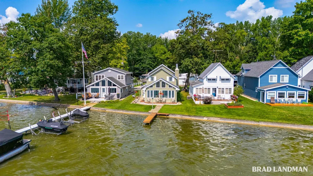 3461 Sandy Beach Street Wayland, MI 49348