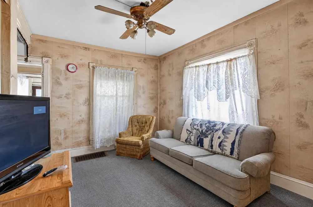 401 S Elm Avenue Jackson City, MI 49203