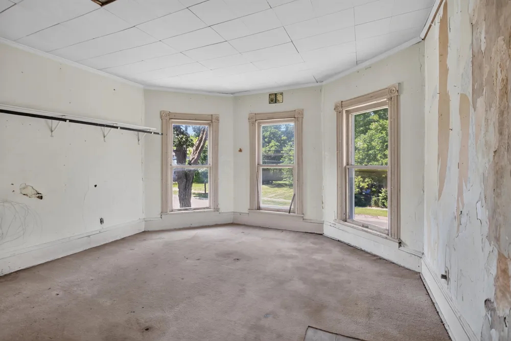 401 S Elm Avenue Jackson City, MI 49203