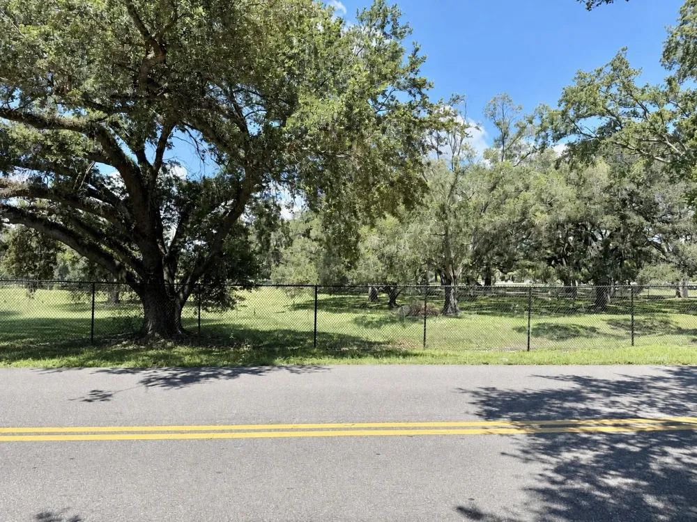 4621 E LAKE AVENUE Tampa, FL 33610