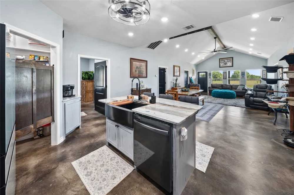 1640 Blair Drive Cleburne, TX 76031