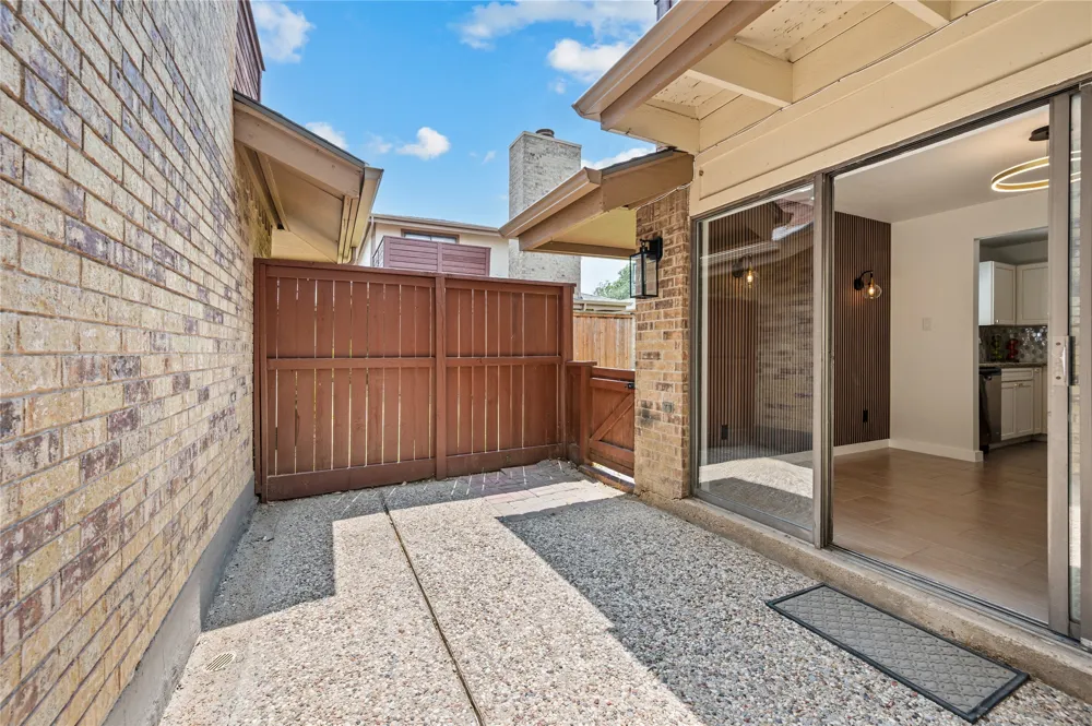 78 Morrow Drive Bedford, TX 76021